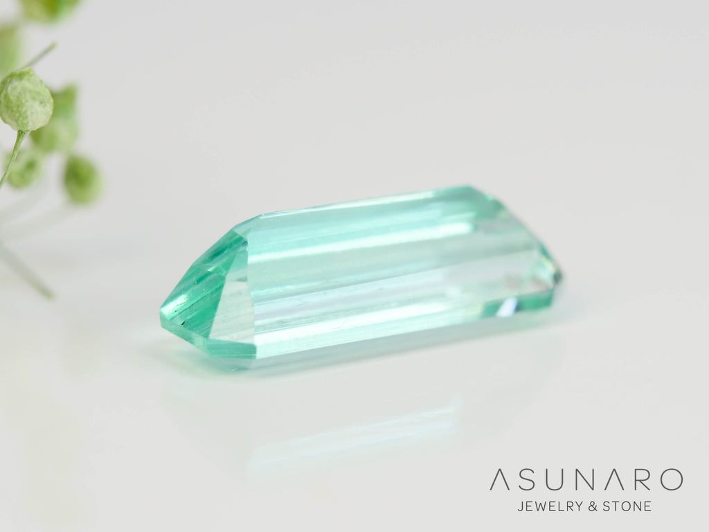 パライバカラーベリル エメラルドカット ブラジル産 1.24ct【250510-2988】