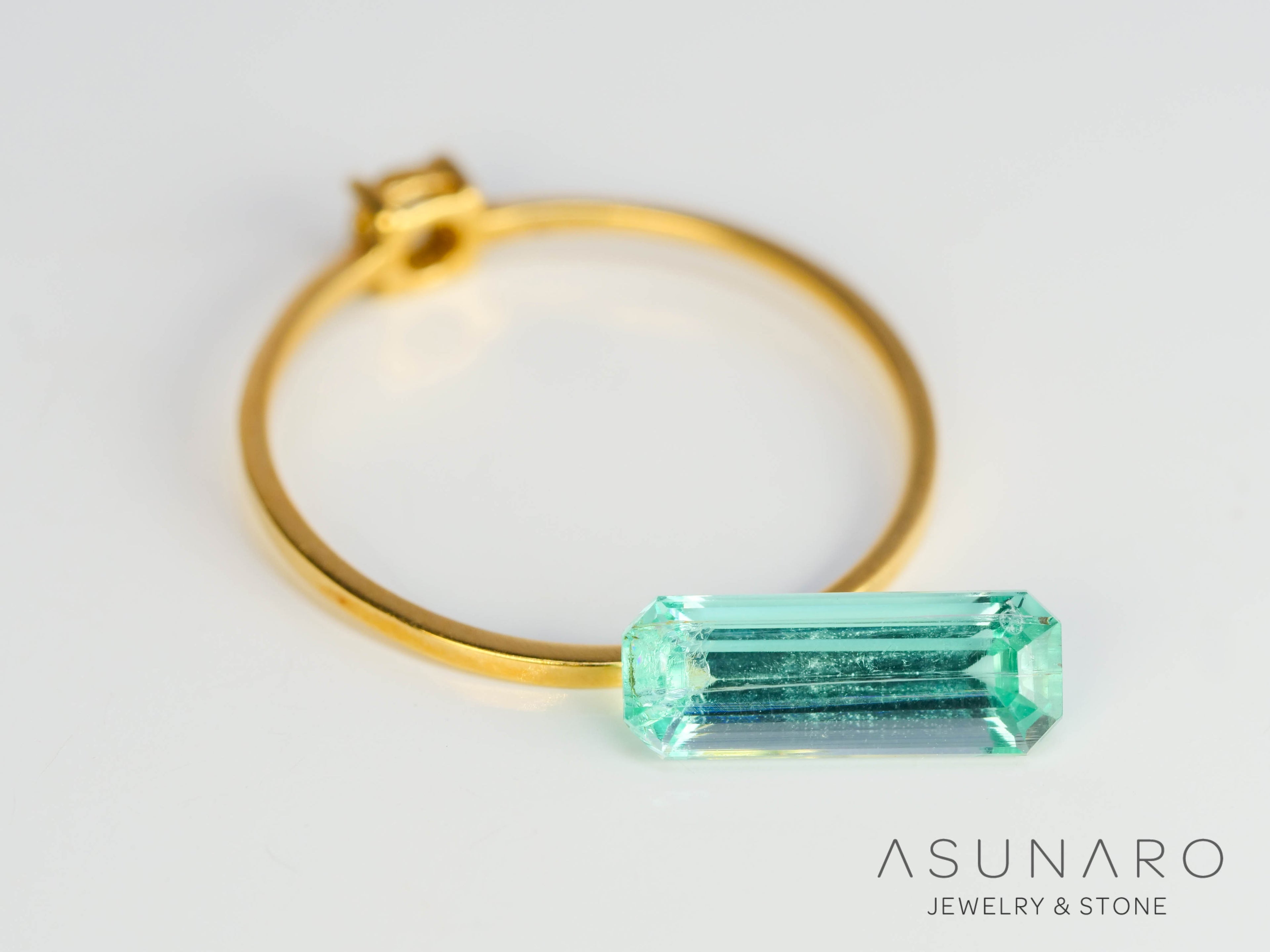 パライバカラーベリル エメラルドカット ブラジル産 1.24ct【250510-2988】