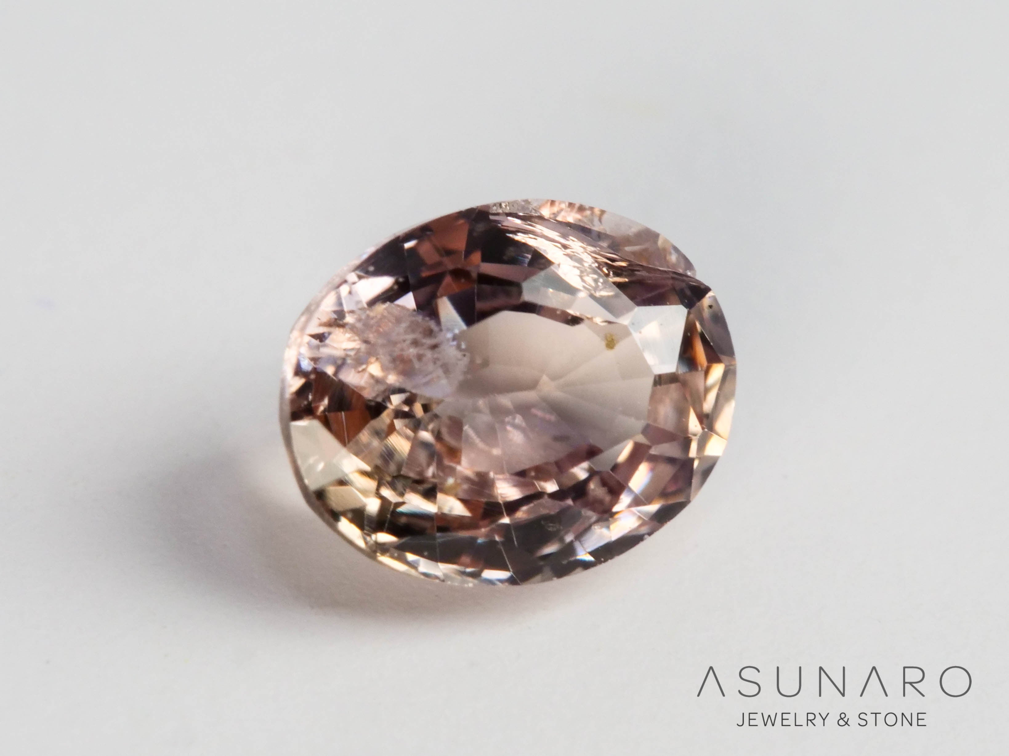 非加熱コッパーカラーサファイア 　オーバルカット 　スリランカ産　0.49ct　【250528-2822】