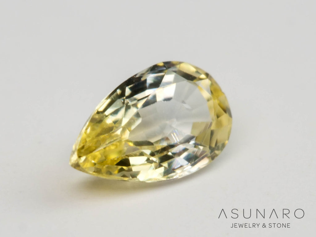 非加熱レモンイエローカラーサファイア 　ペアシェイプ　スリランカ産　0.25ct　【250528-2827】