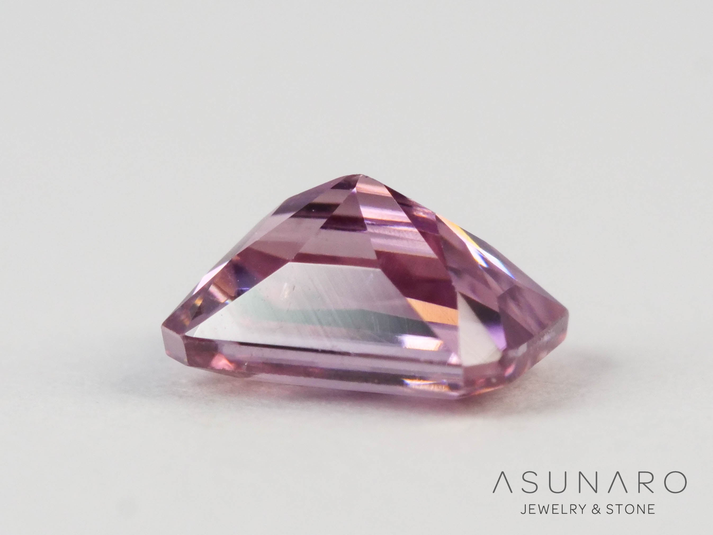 ローズピンクジルコン　エメラルドカット　0.43ct　 タンザニア産 　【250903-3033】