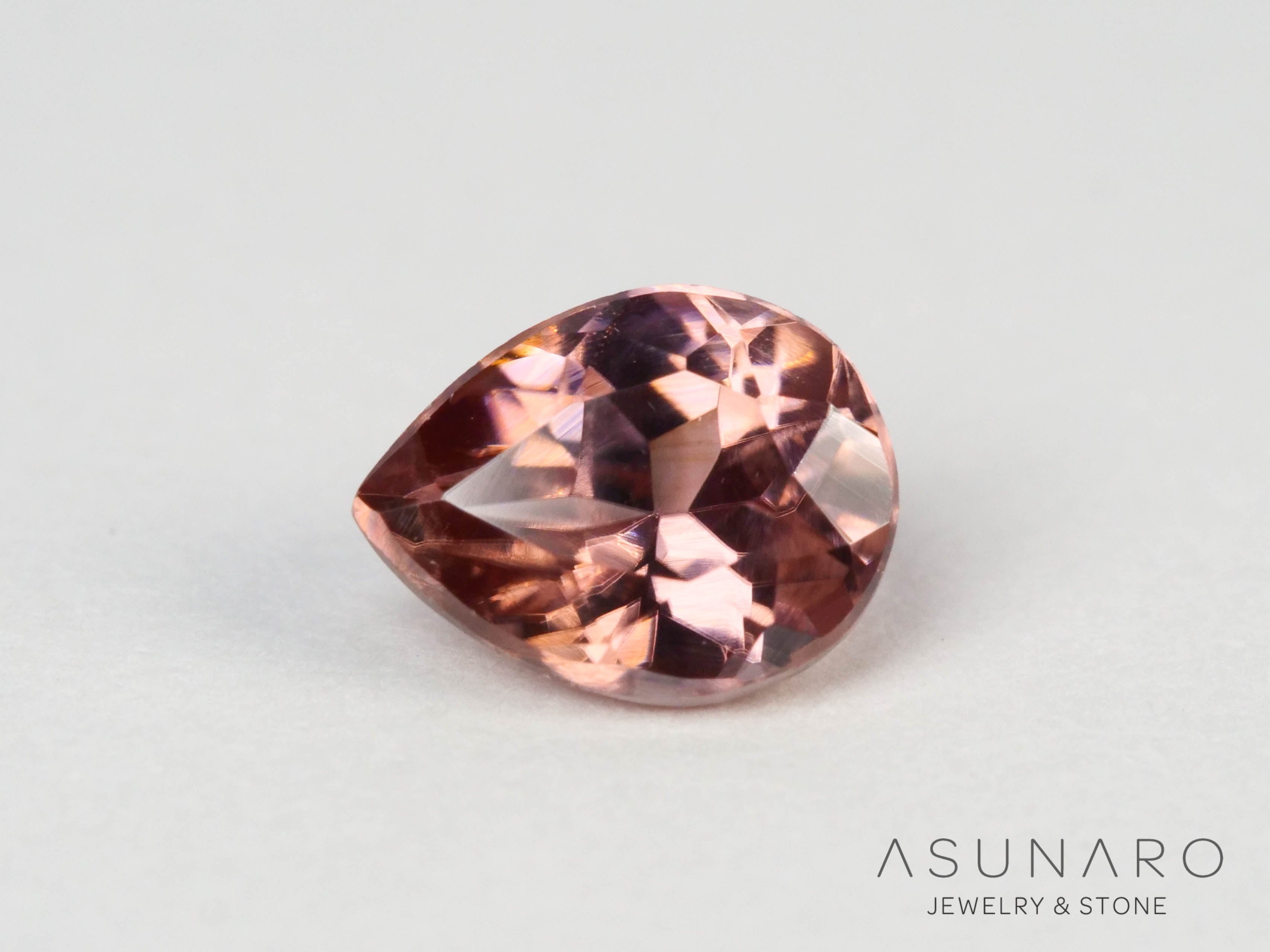 ローズピンクジルコン　ペアシェイプ　0.49ct　 タンザニア産 　【250903-3034】