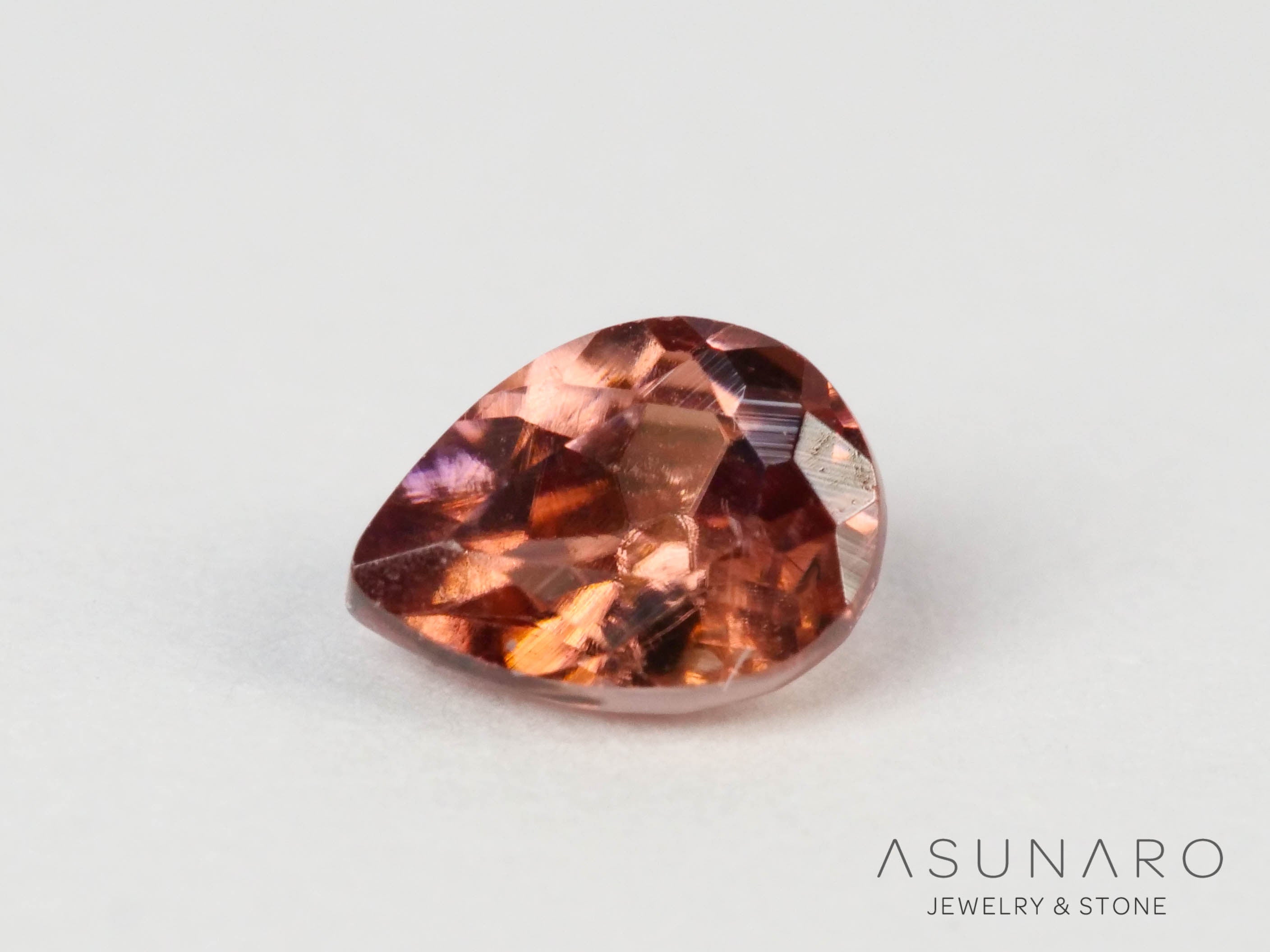 ローズピンクジルコン　ペアシェイプ　0.22ct　 タンザニア産 　【250903-3035】