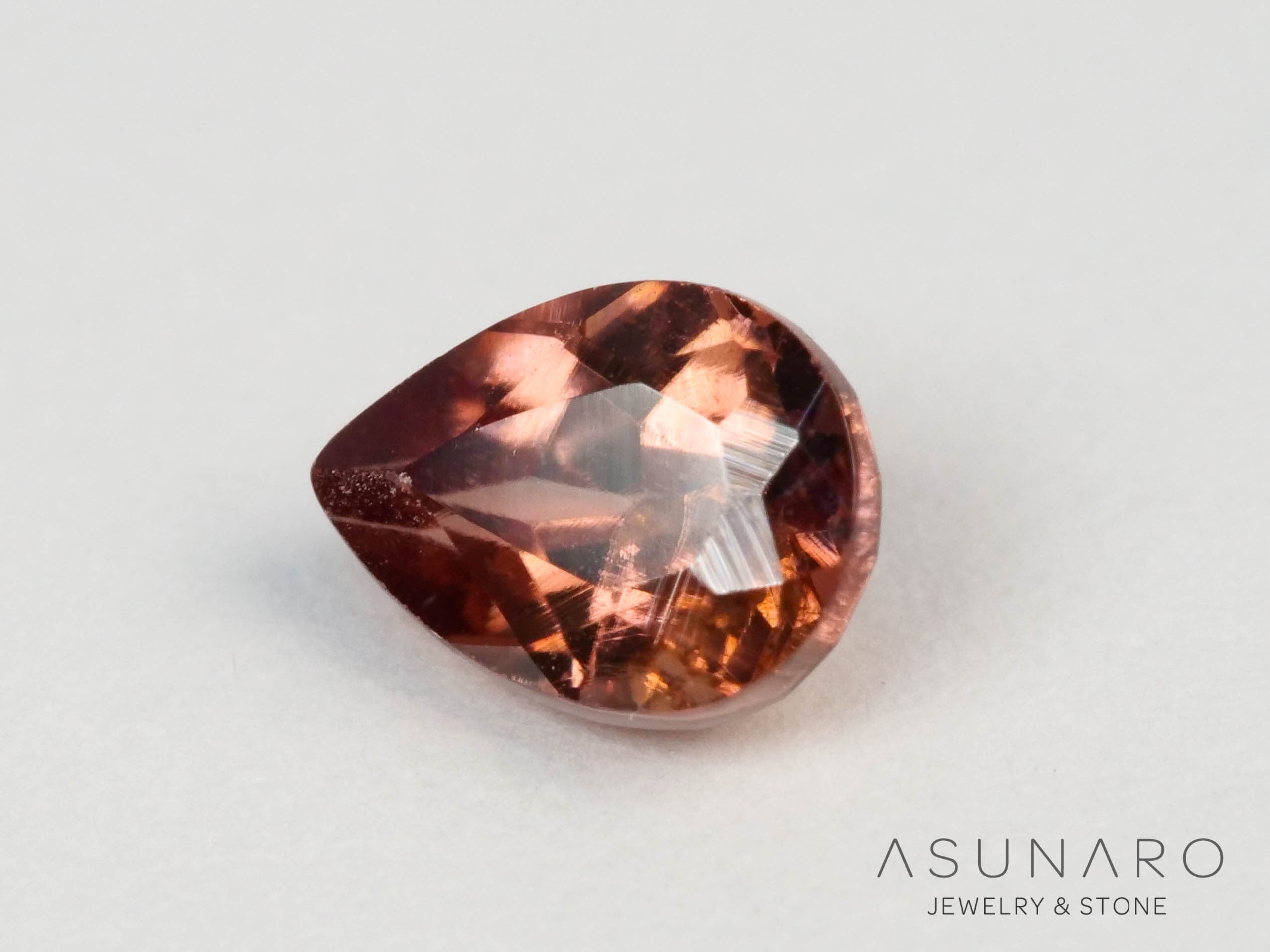 ローズピンクジルコン ペアシェイプ 0.22ct タンザニア産 【250903