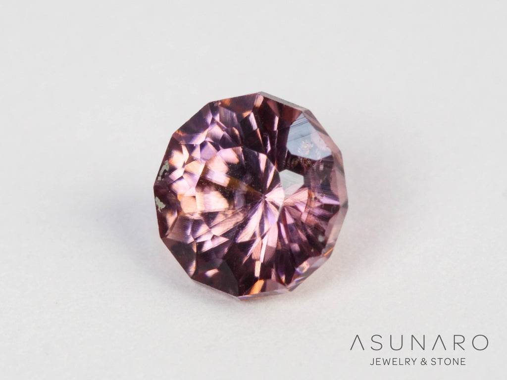 ローズピンクジルコン　ドデカゴンカット　0.52ct　 タンザニア産 　【250903-3036】