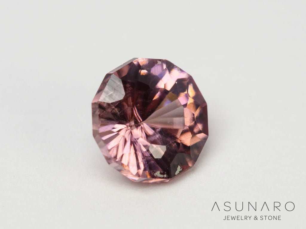 ローズピンクジルコン　ドデカゴンカット　0.52ct　 タンザニア産 　【250903-3036】