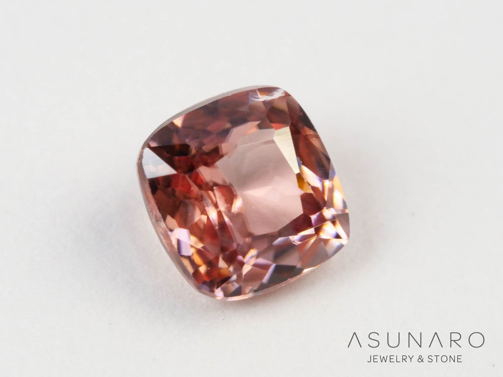 ローズピンクジルコン　クッションカット　0.46ct　 タンザニア産 　【250903-3037】