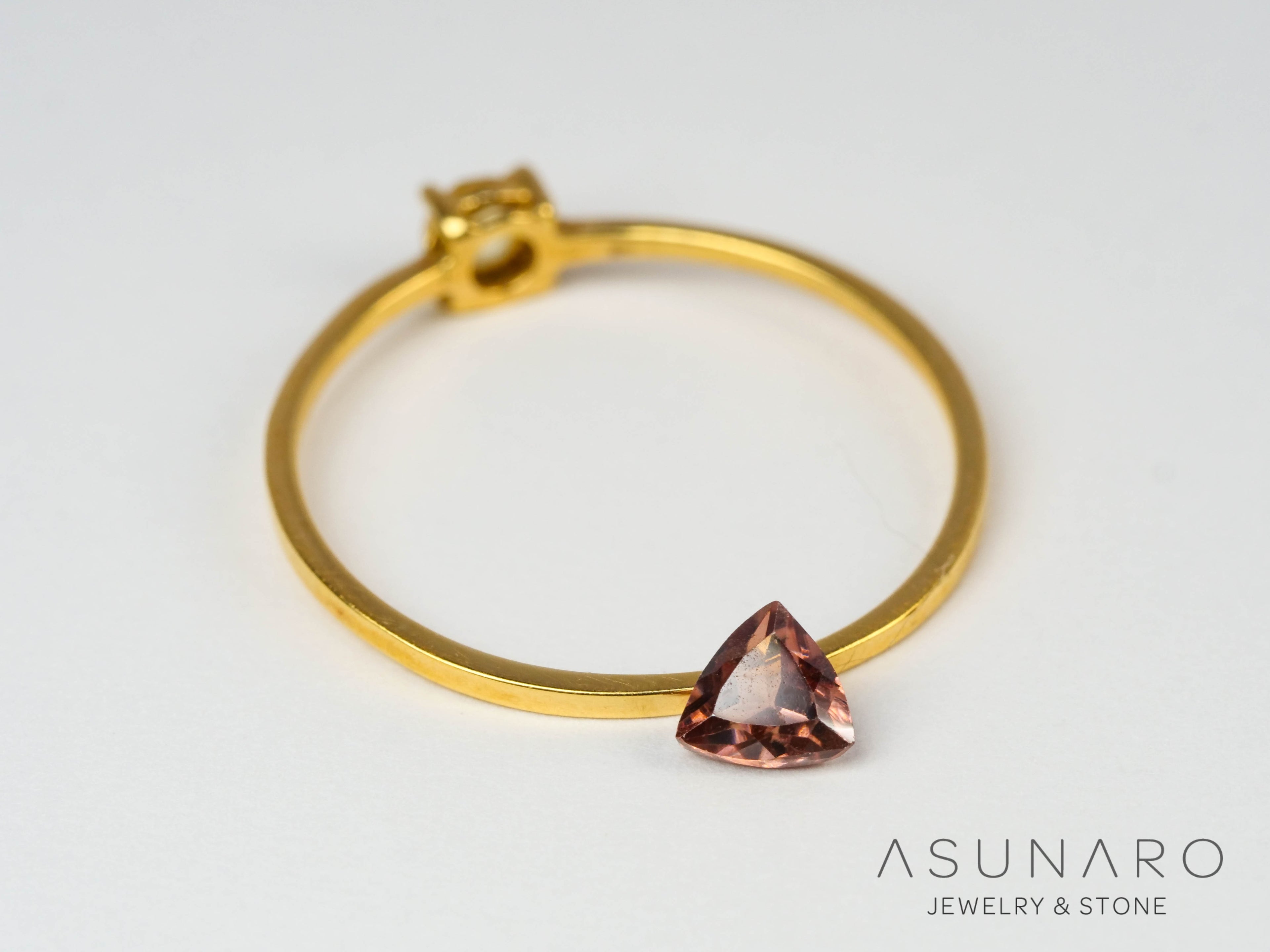 ローズピンクジルコン　トリリアントカット　0.38ct　 タンザニア産 　【250903-3038】