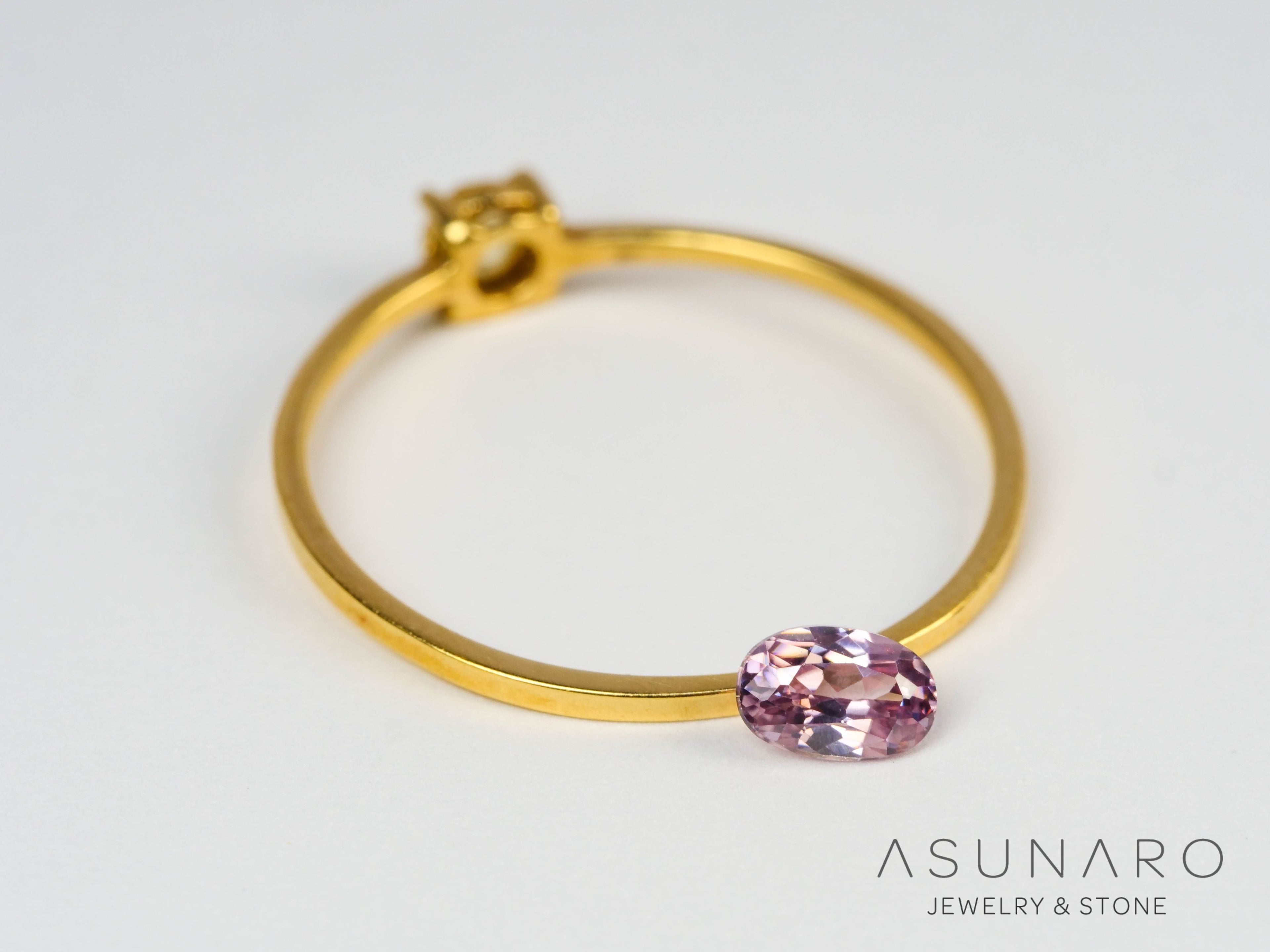 ローズピンクジルコン　オーバルカット　0.34ct　 タンザニア産 　【250903-3039】