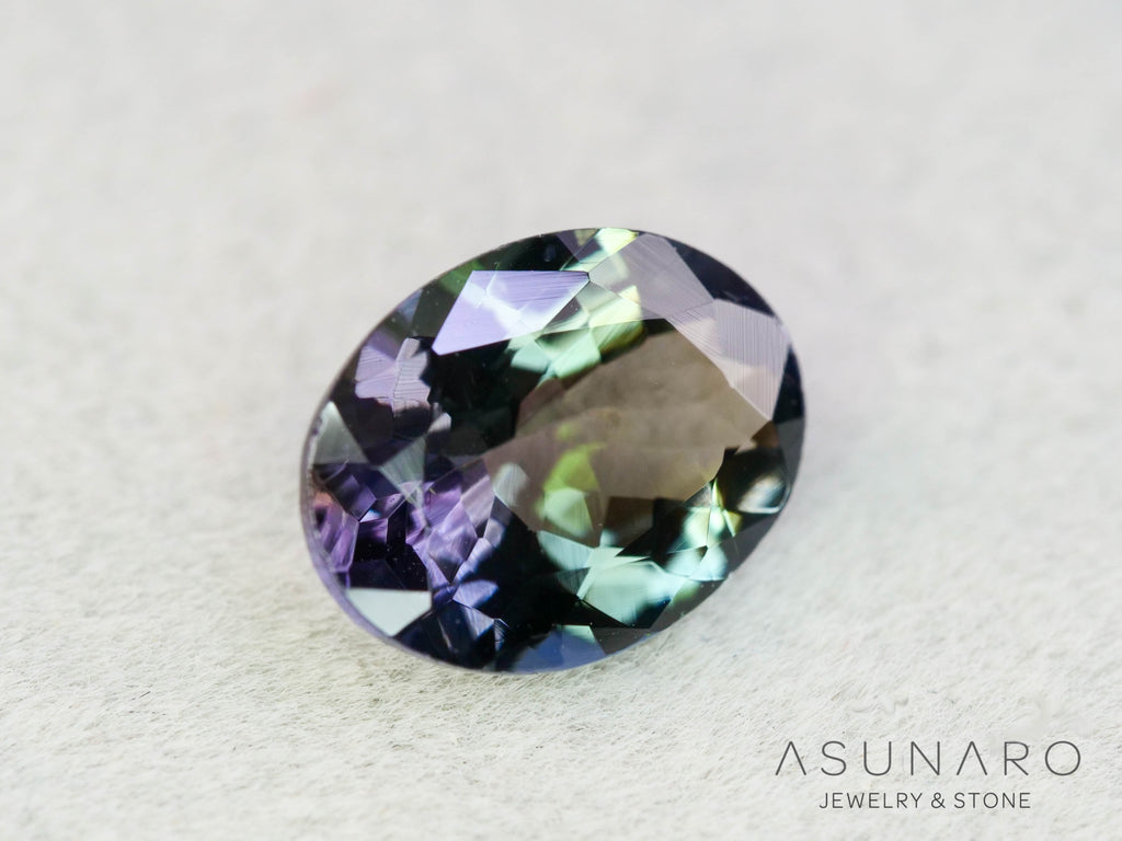 パーティーカラーゾイサイト（タンザナイト）オーバルカット　タンザニア産　1.69ct【260204-3193】