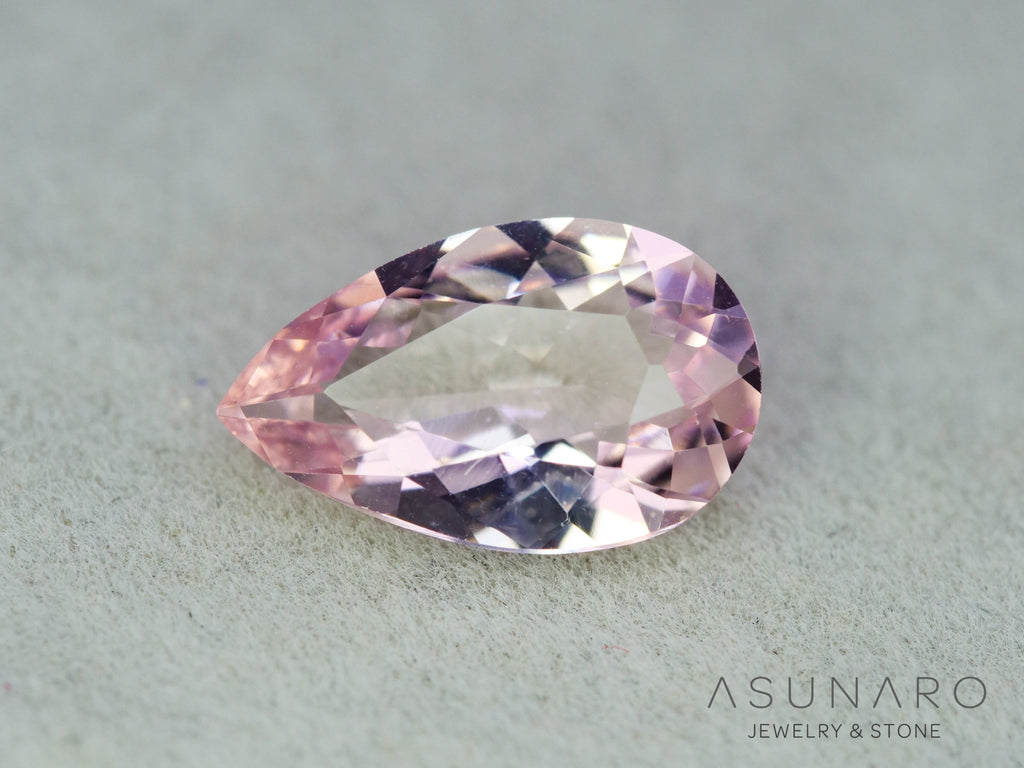 モルガナイト 　ペアシェイプ　ブラジル産　1.21ct　【251004-3130】