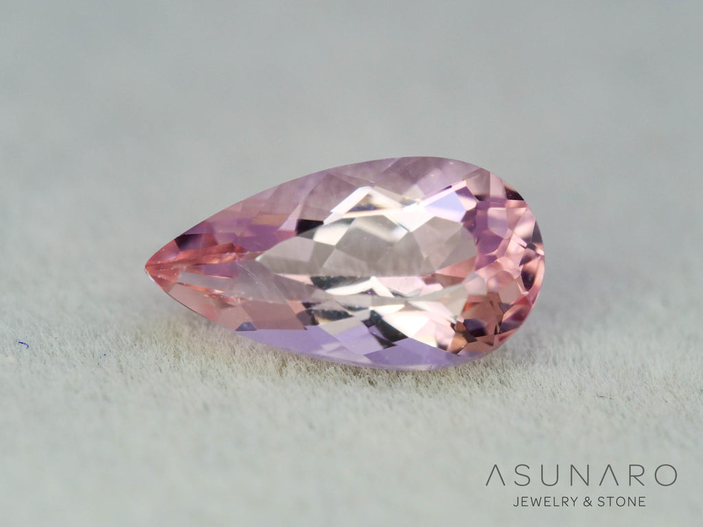 モルガナイト 　ペアシェイプ　ブラジル産　1.00ct　【251004-3131】