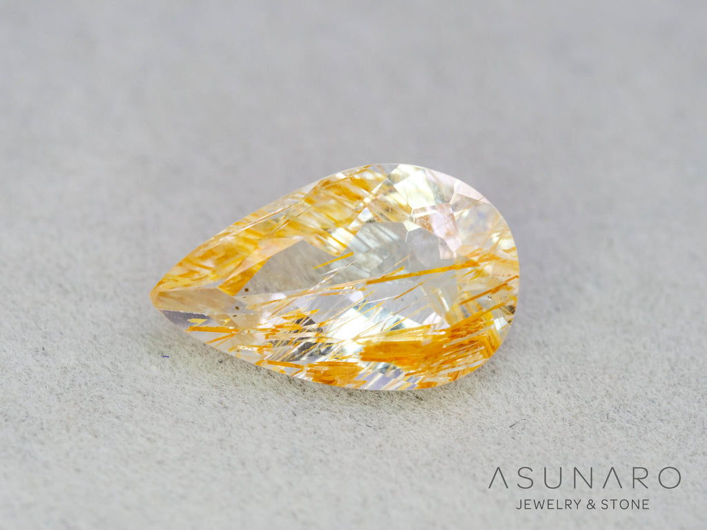 ルチルイントパーズ 　ペアシェイプ　ブラジル産　3.38ct　【251004-3099】