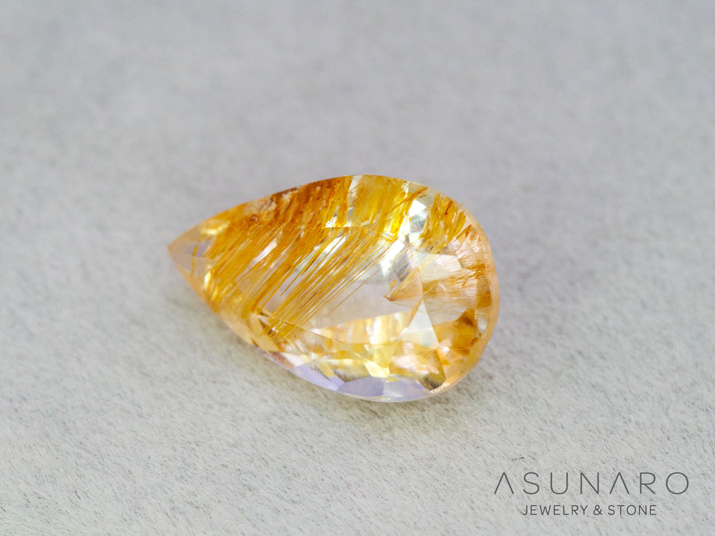 ルチルイントパーズ 　ペアシェイプ　ブラジル産　3.39ct　【251004-3100】