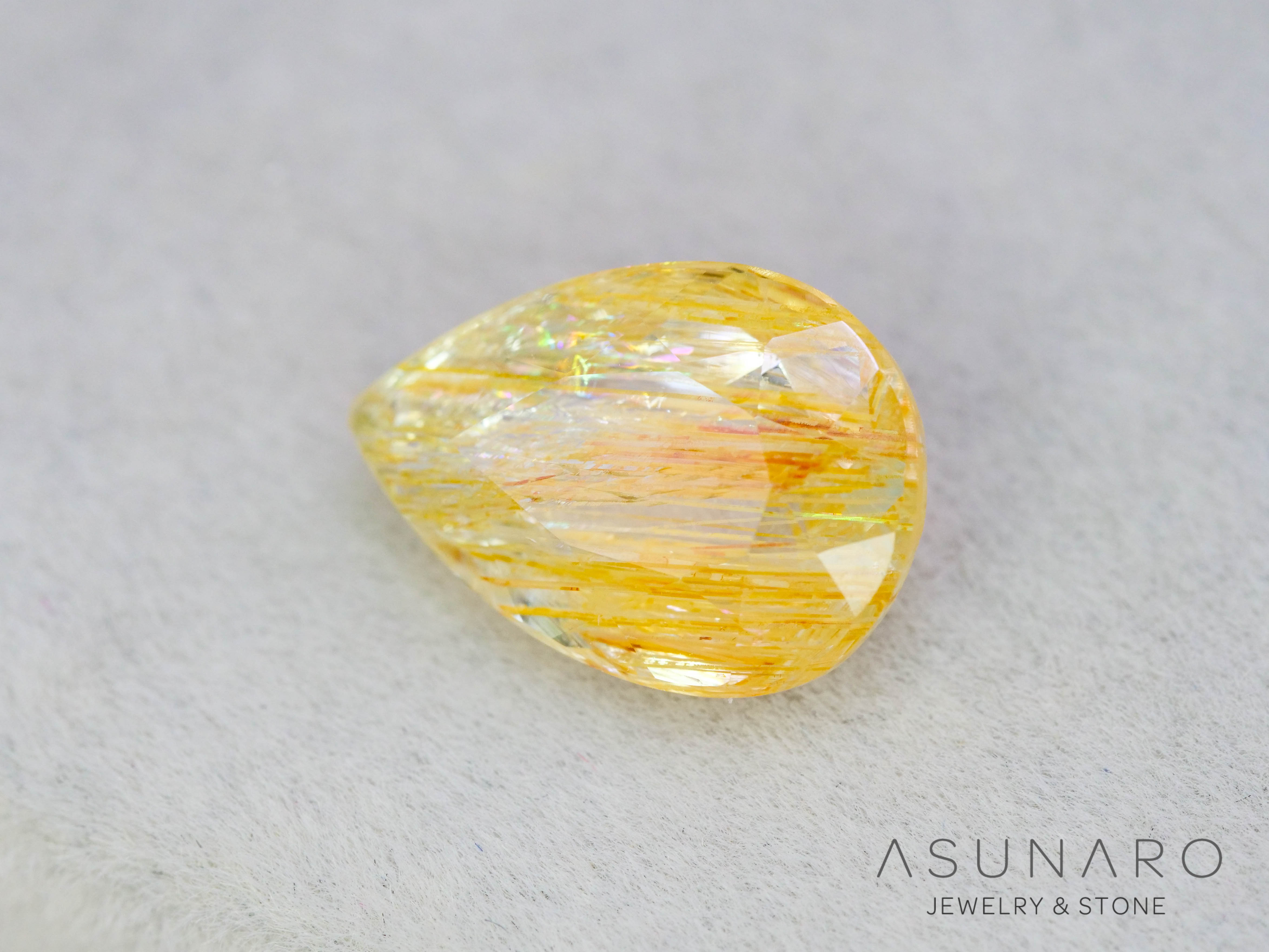 ルチルイントパーズ ペアシェイプ ブラジル産 3.28ct 【251004-3101
