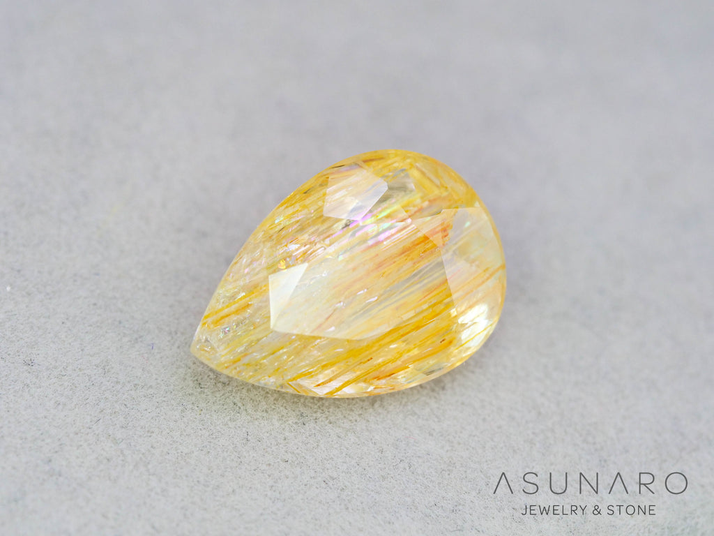 ルチルイントパーズ 　ペアシェイプ　ブラジル産　3.28ct　【251004-3101】