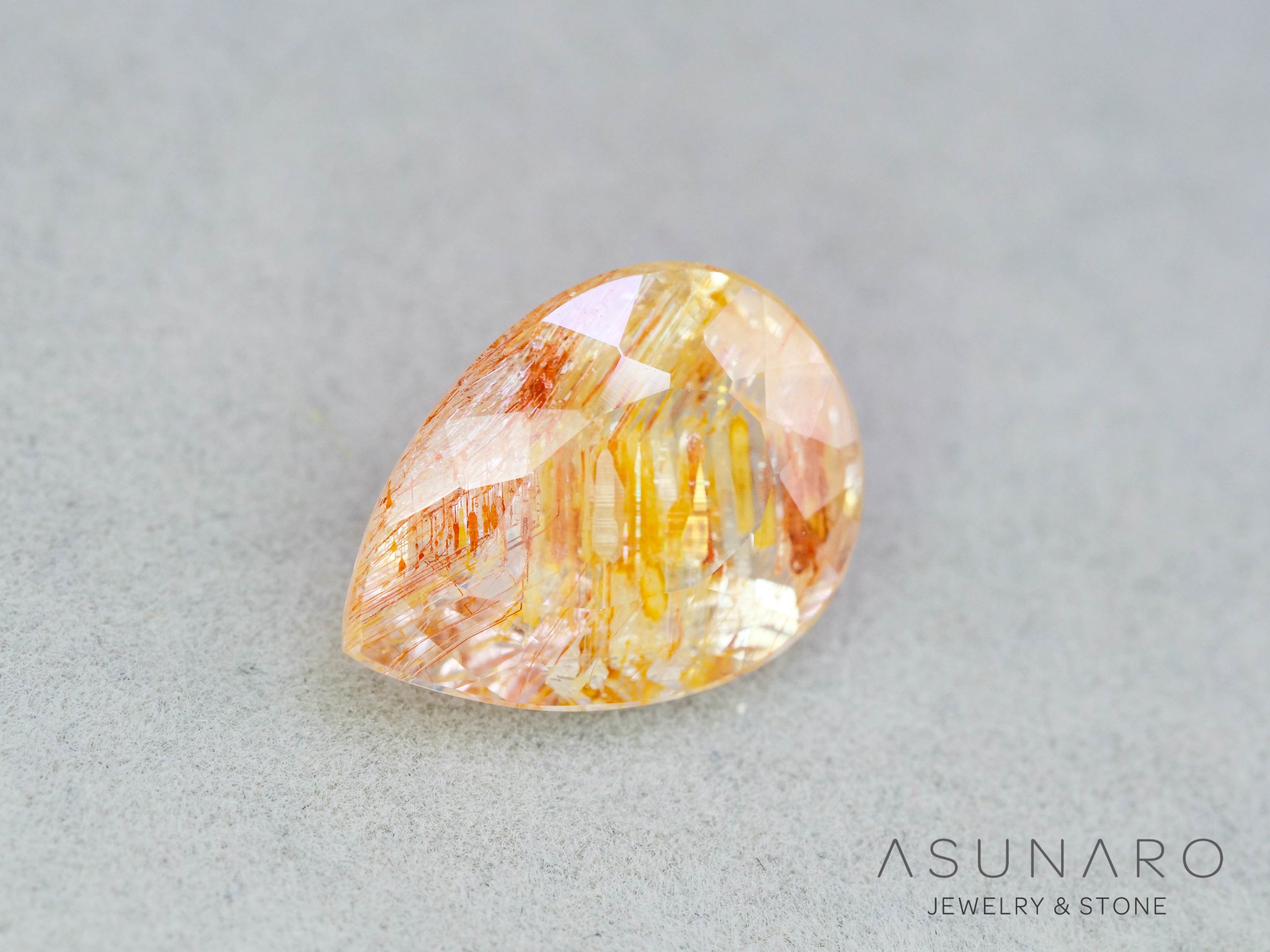 ルチルイントパーズ 　ペアシェイプ　ブラジル産　3.50ct　【251004-3103】