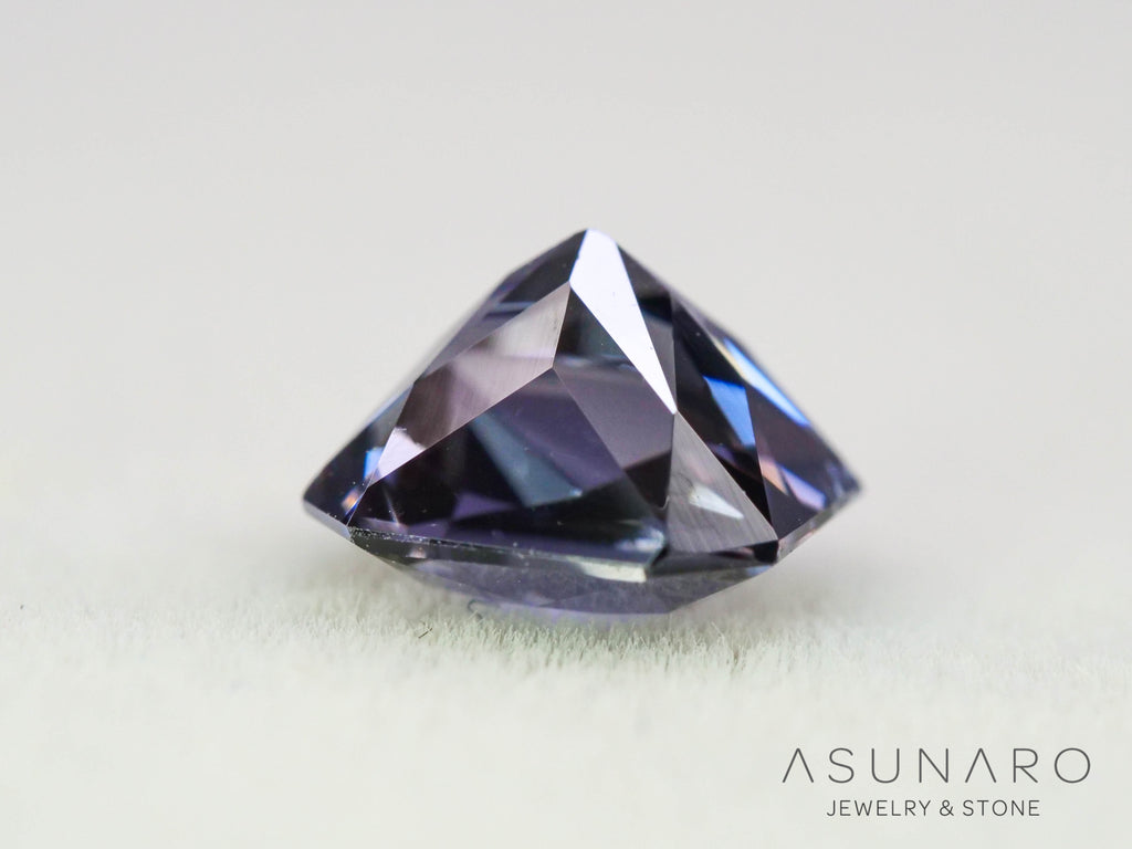 グレースピネル 　エメラルドカット　スリランカ産　1.13ct　【251004-3084】