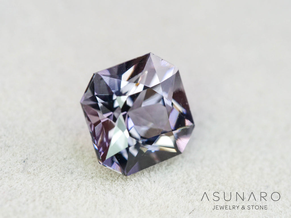 グレースピネル 　エメラルドカット　スリランカ産　1.13ct　【251004-3085】