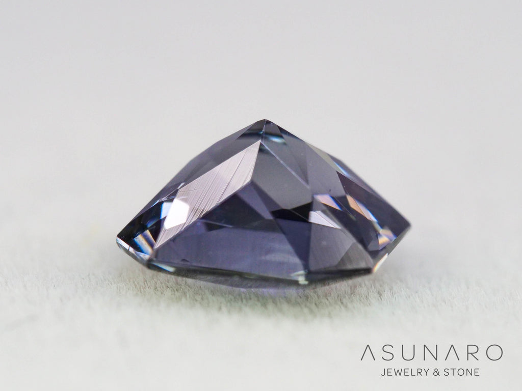 グレースピネル 　エメラルドカット　スリランカ産　1.18ct　【251004-3087】