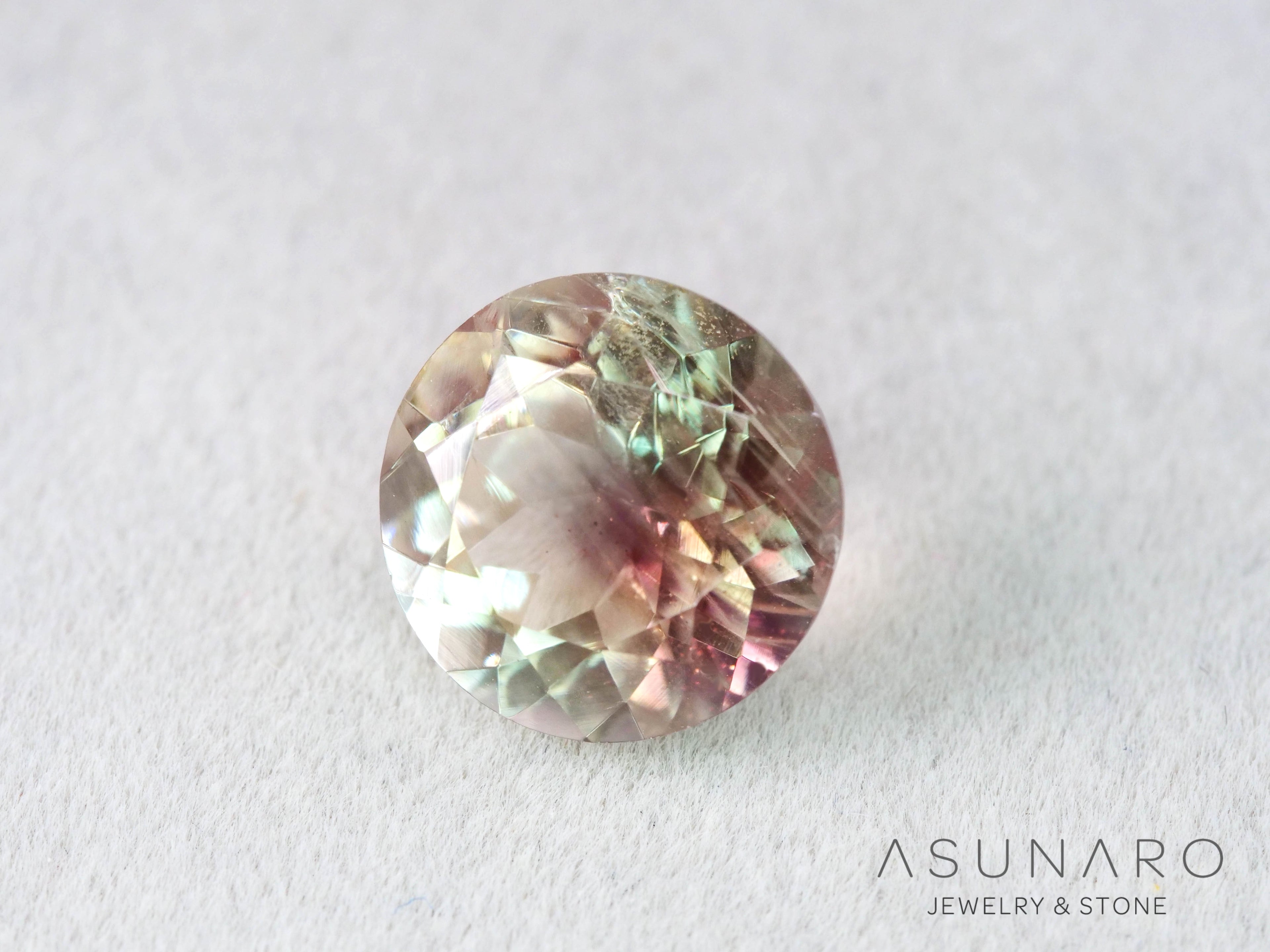 オレゴンサンストーン  ラウンドカット　 アメリカ産 　2.40ct【251017-3185】