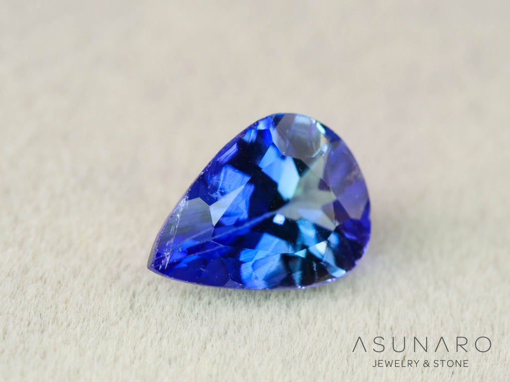 バイカラーゾイサイト（タンザナイト）ペアシェイプ　タンザニア産　0.98ct【251107-3119】