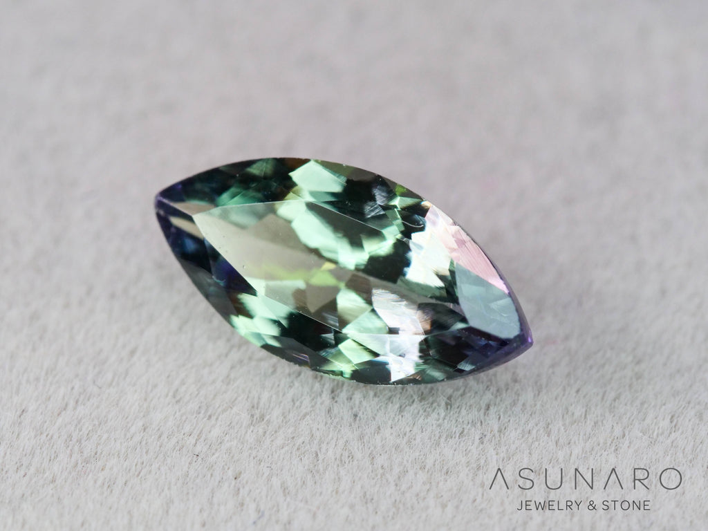 パーティーカラーゾイサイト（タンザナイト）マーキスカット　タンザニア産　1.12ct【251107-3120】