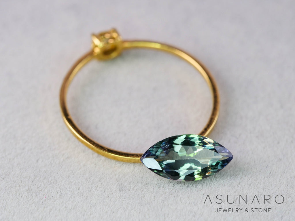 パーティーカラーゾイサイト（タンザナイト）マーキスカット　タンザニア産　1.12ct【251107-3120】