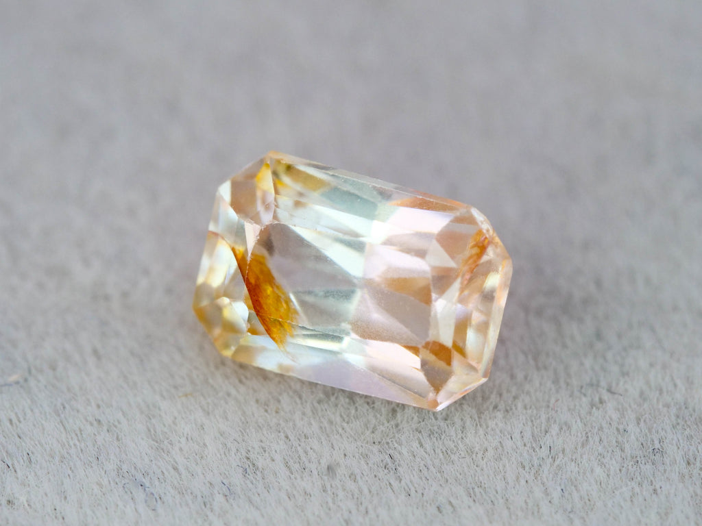 バイカラージルコン　エメラルドカット　1.20ct　 タンザニア産 　【251110-3112】