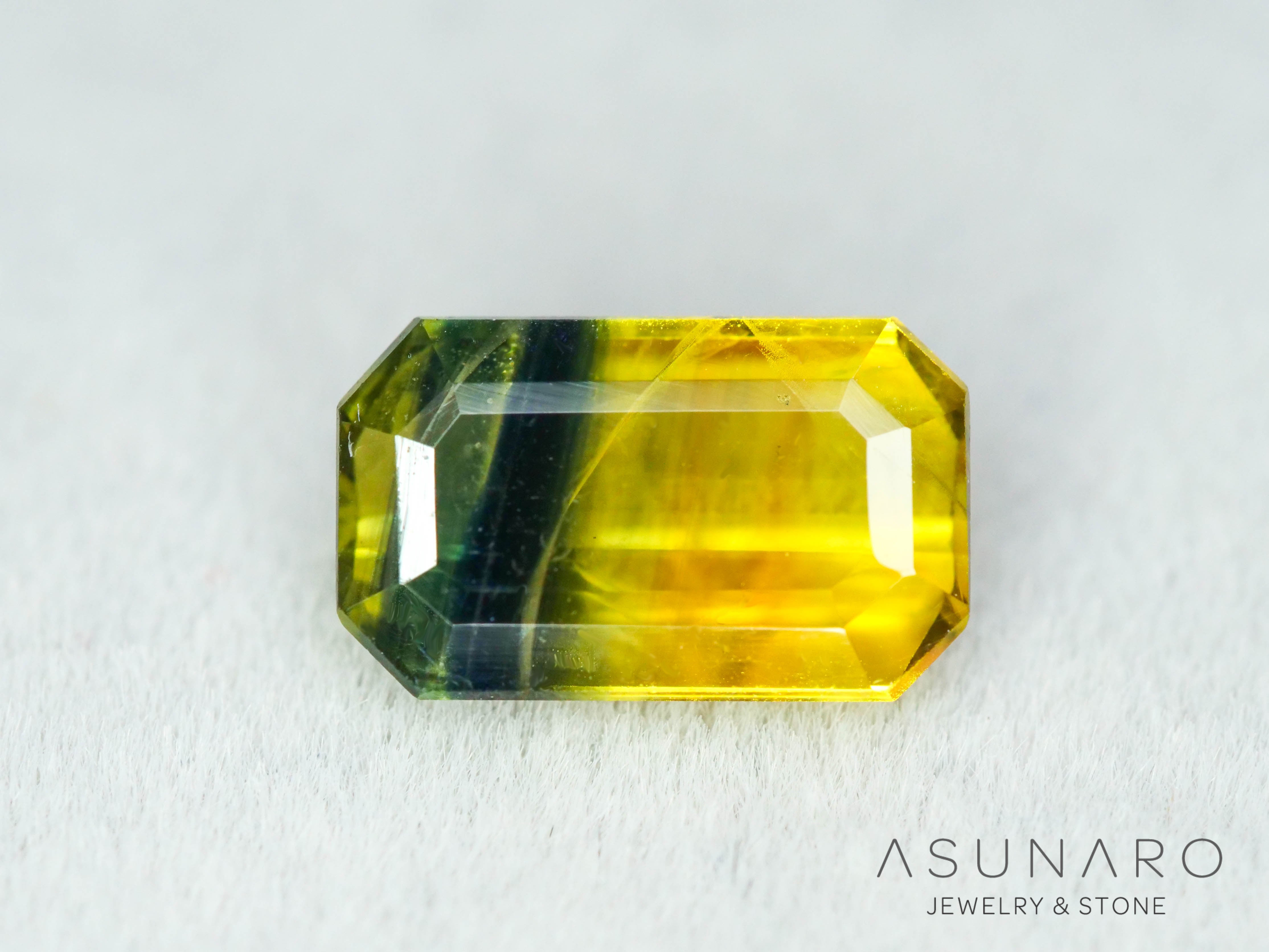 バイカラーサファイア エメラルドカット スリランカ産 1.05ct【250122