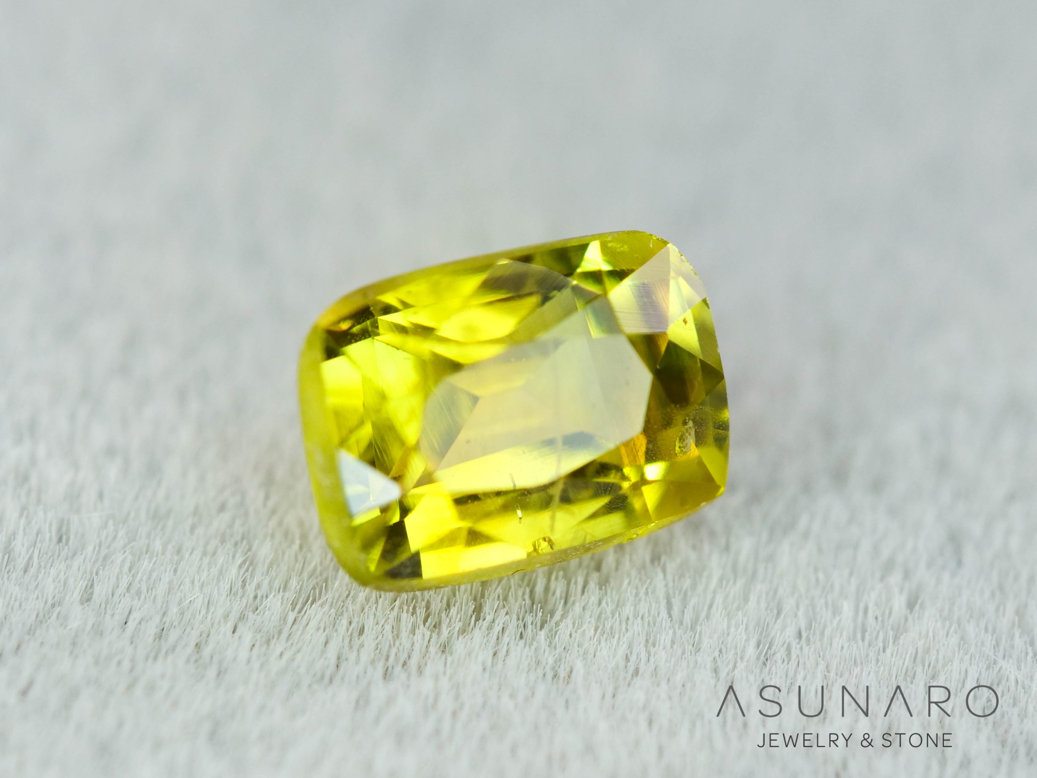 バイカラーサファイア 　クッションカット　 スリランカ産　0.48ct【260122-3145】