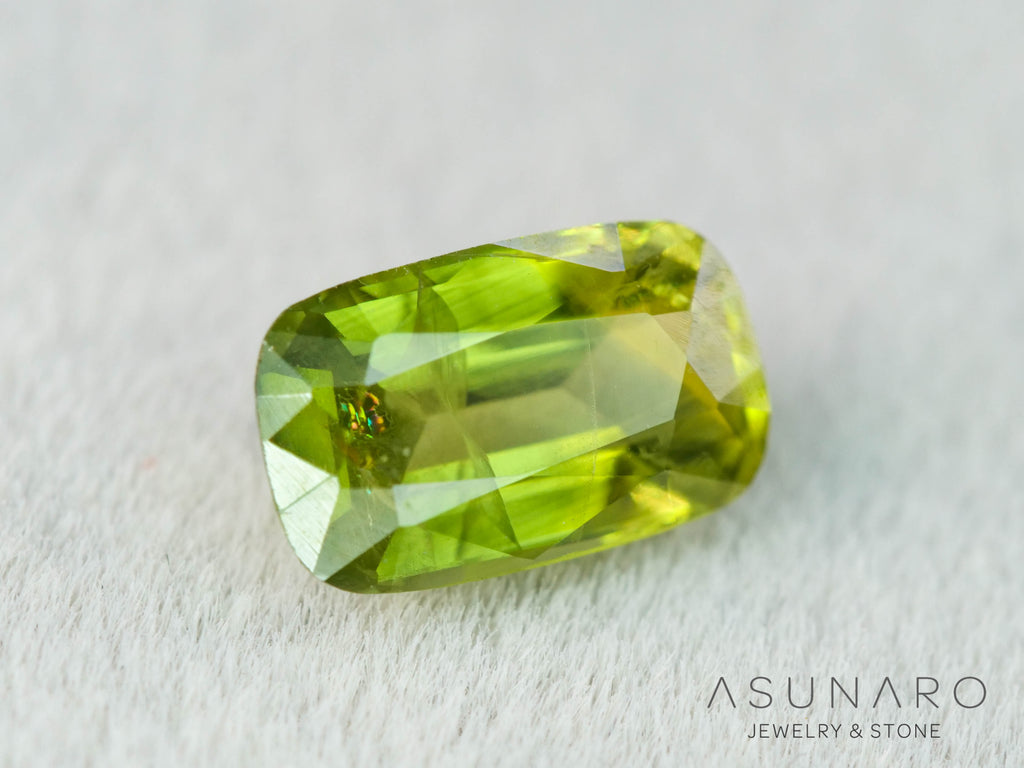 バイカラーサファイア 　クッションカット　 スリランカ産　0.59ct【260122-3147】