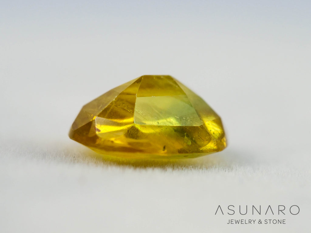 シルキーバイカラーサファイア 　オーバルカット　 スリランカ産　1.55ct【260122-3149】