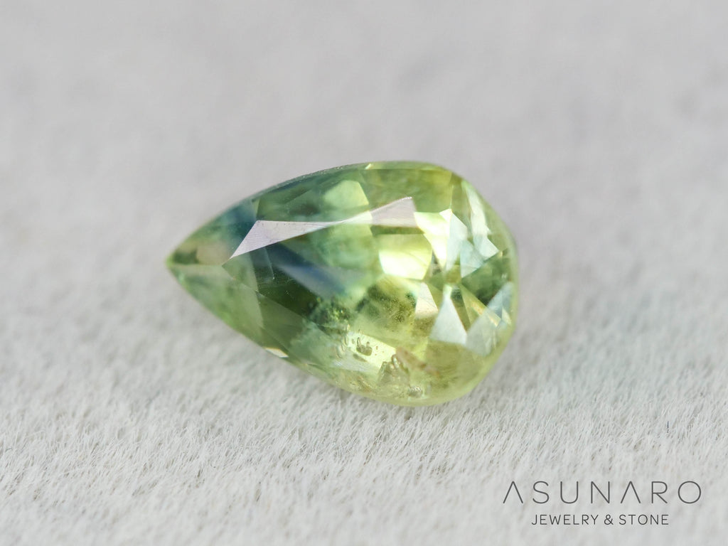 バイカラーサファイア 　ペアシェイプ　 スリランカ産　0.66ct【260122-3152】