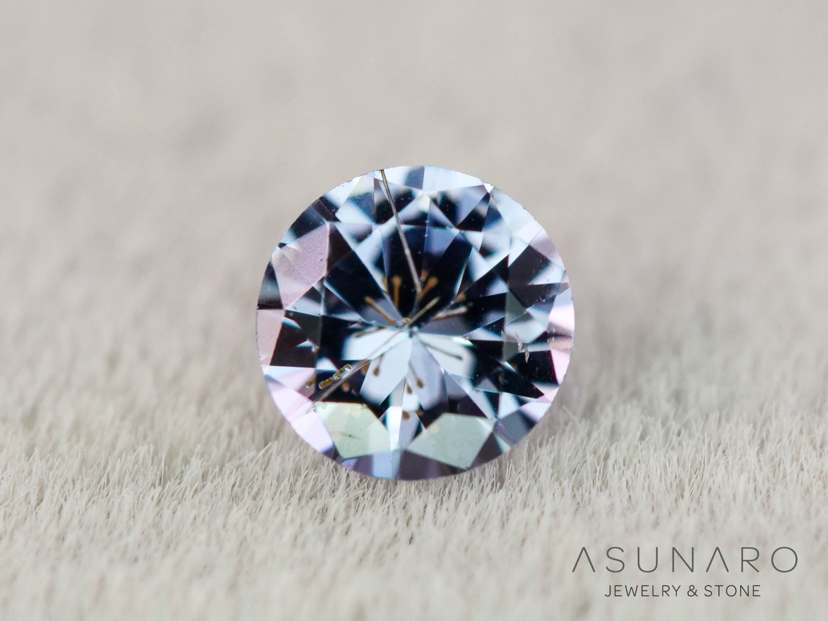 ベキリーブルーガーネット　ラウンドカット　 マダガスカル産　0.19ct【251114-3027】