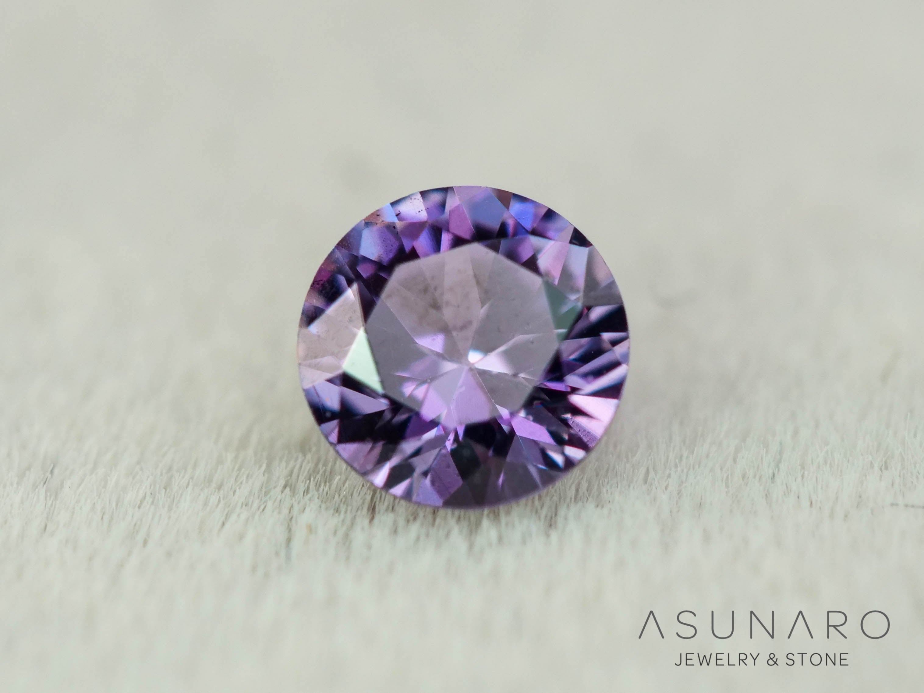 ベキリーブルーガーネット　ラウンドカット　 マダガスカル産　0.19ct【251114-3029】