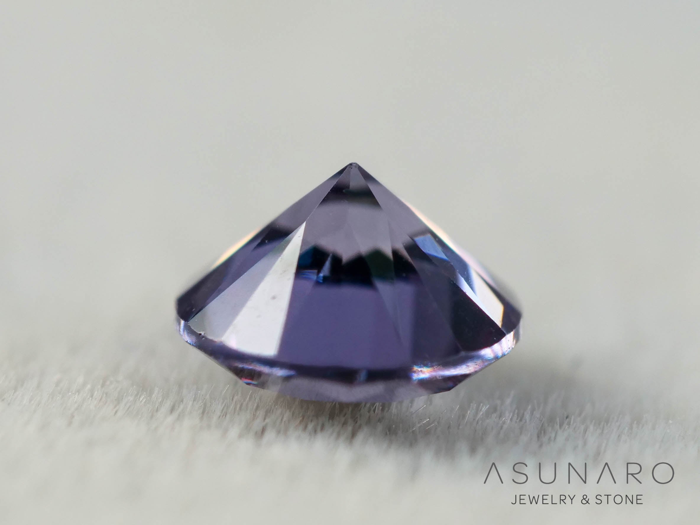 ベキリーブルーガーネット　ラウンドカット　 マダガスカル産　0.25ct【251114-3032】