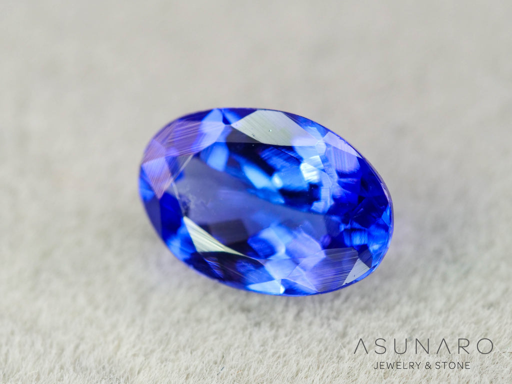 タンザナイト  オーバルカット　タンザニア産　0.66ct【260130-3165】