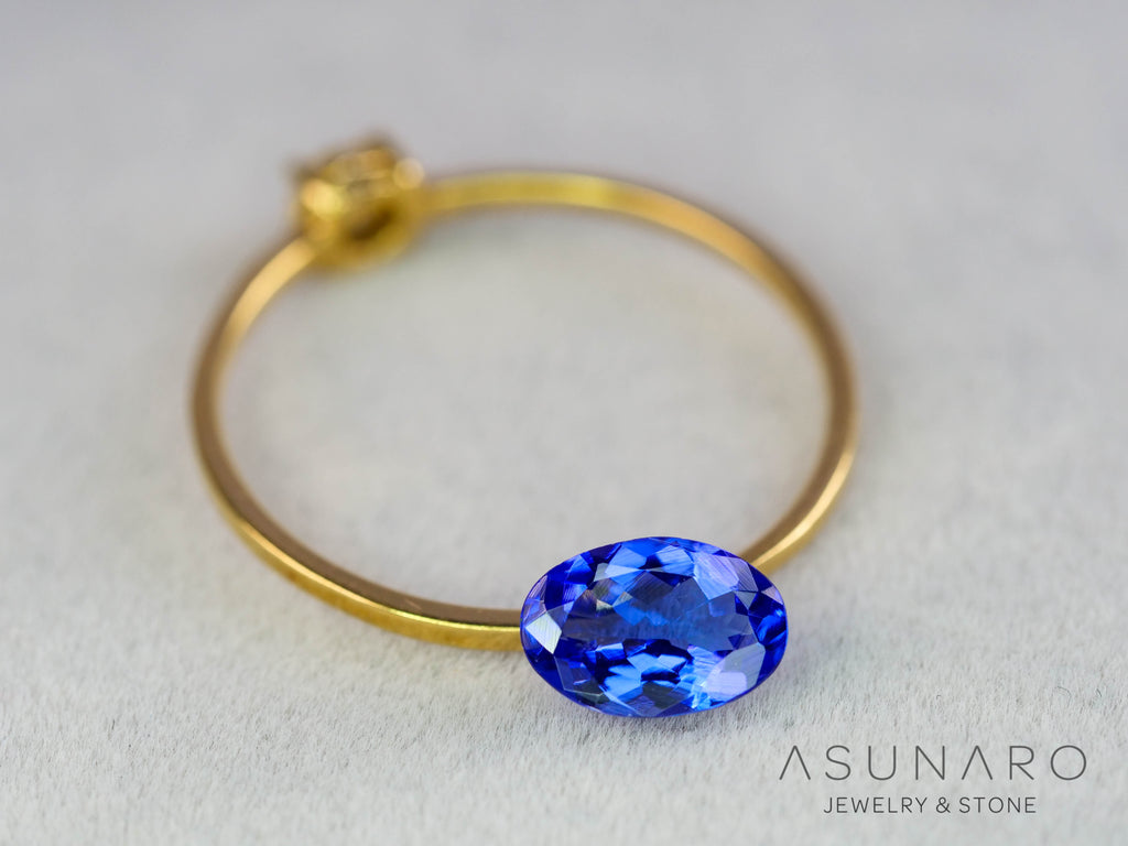 タンザナイト  オーバルカット　タンザニア産　0.66ct【260130-3165】