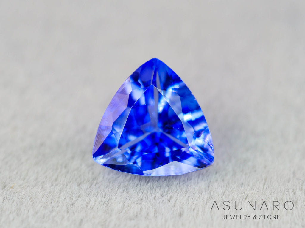 タンザナイト　トリリアントカット　タンザニア産　0.77ct【260130-3167】