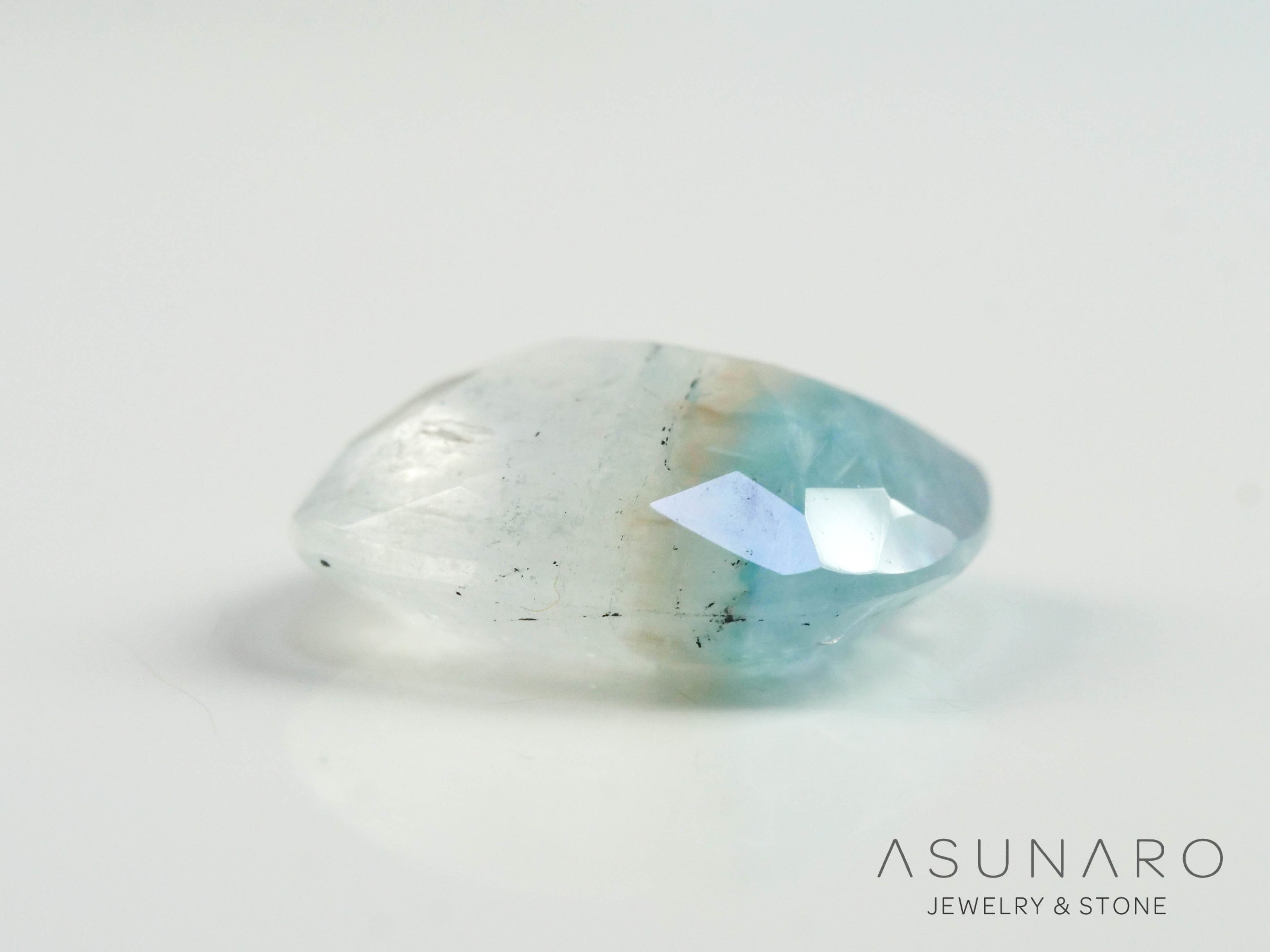 ギラライトインクォーツ　クッションカット　ブラジル産 　2.84ct 【251117-3135】