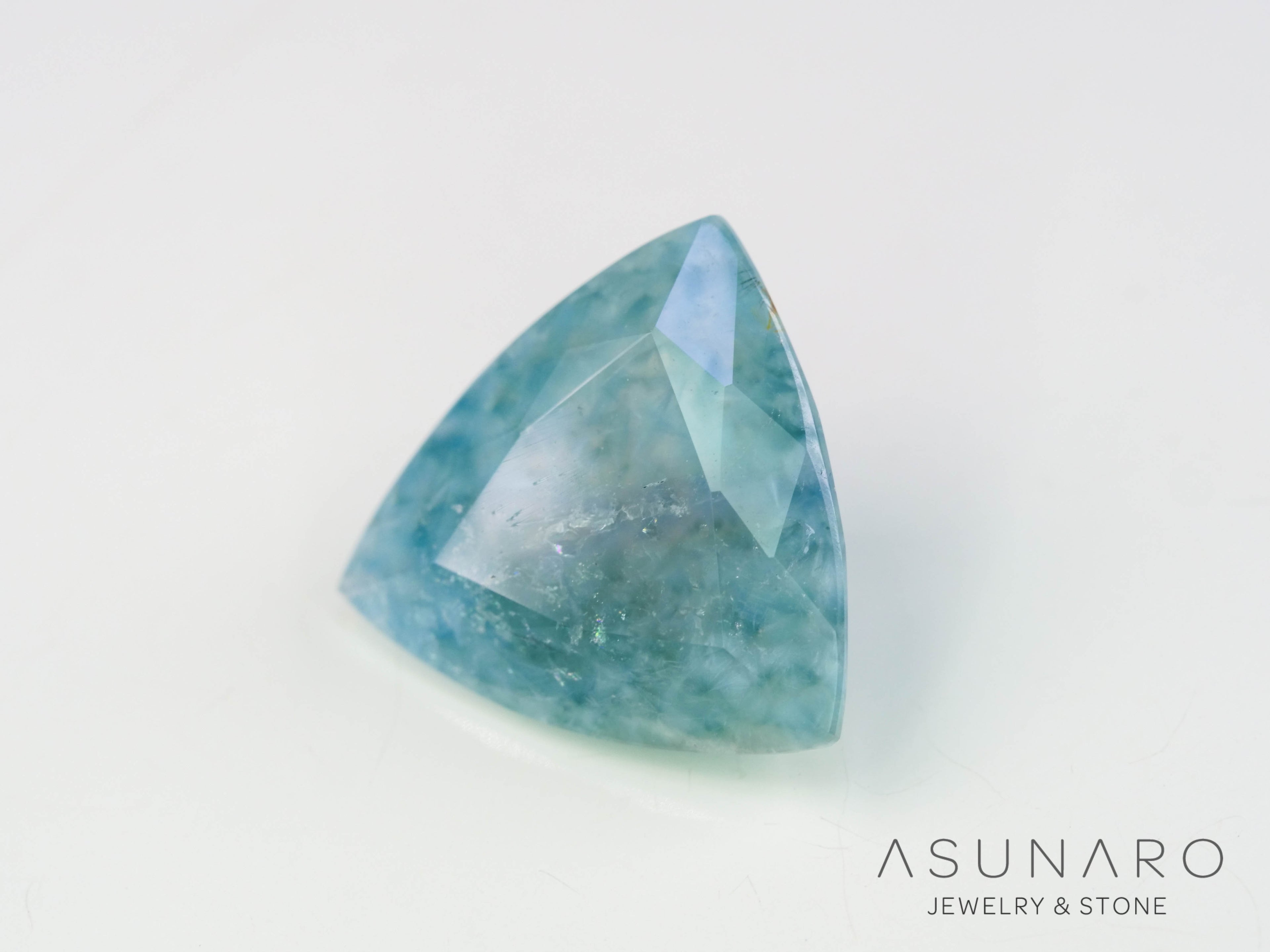 ギラライトインクォーツ　トリリアントカット　ブラジル産 　4.16ct 【251117-3136】