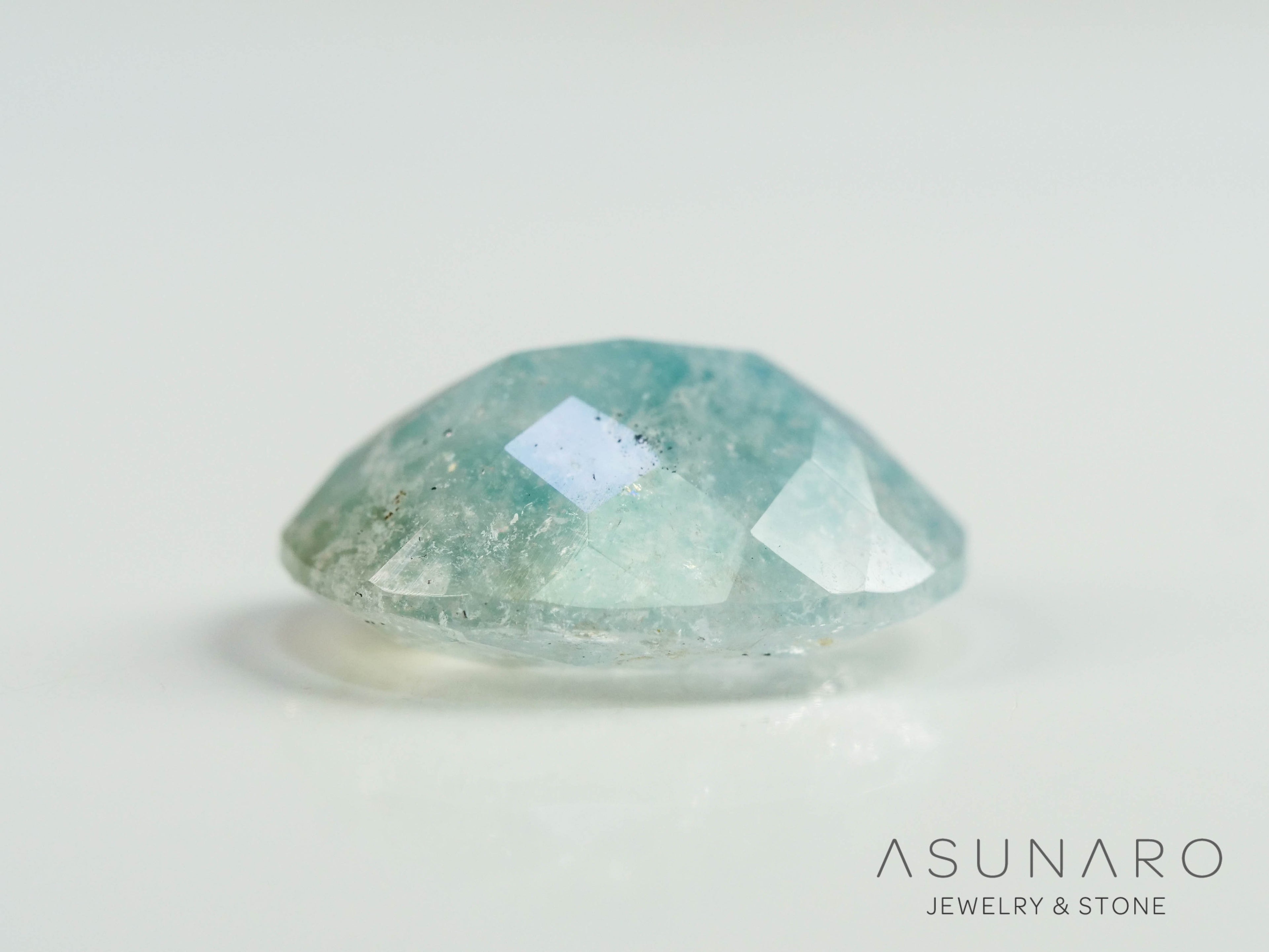 ギラライトインクォーツ　オーバルカット　ブラジル産 　2.89ct 【251117-3137】