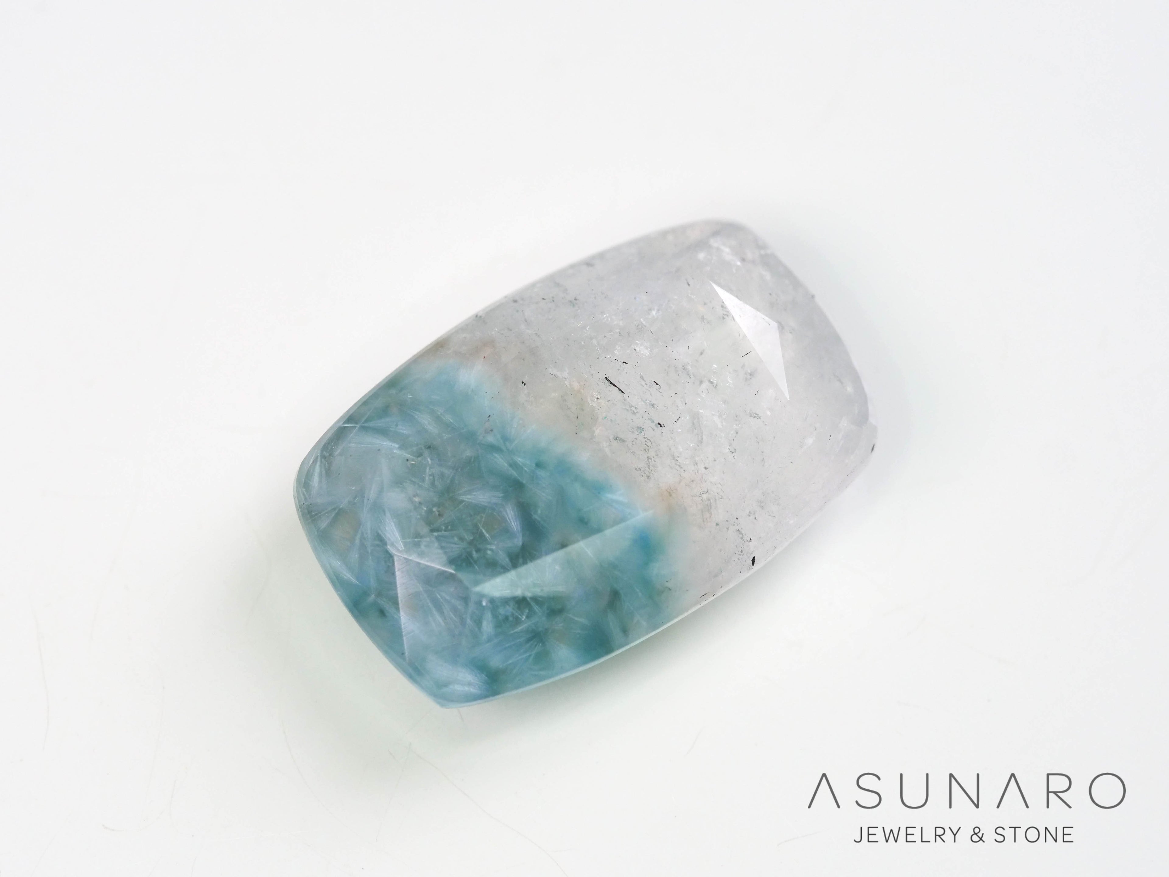 ギラライトインクォーツ　クッションカット　ブラジル産 　5.12ct 【251117-3138】