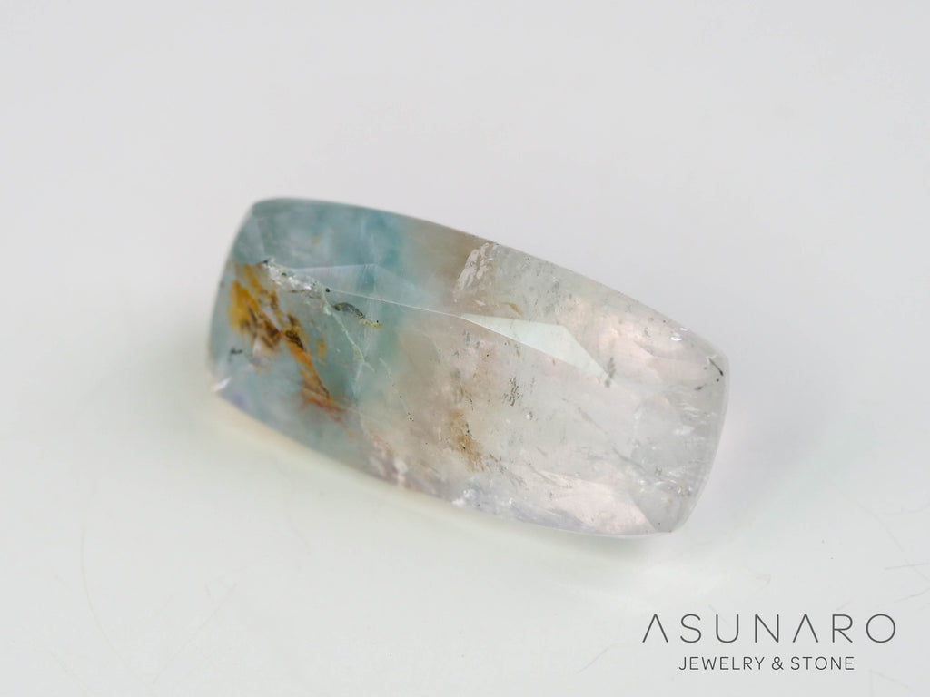 ギラライトインクォーツ　クッションカット　ブラジル産 　1.37ct 【251117-3139】