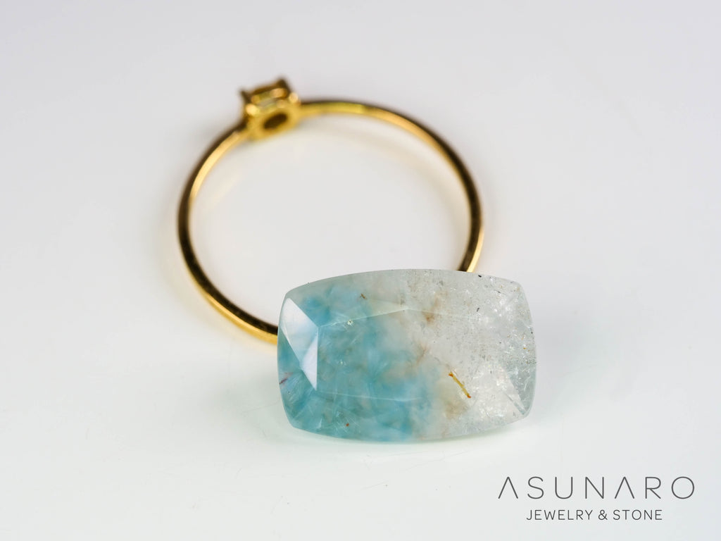 ギラライトインクォーツ　クッションカット　ブラジル産 　5.58ct 【251117-3142】