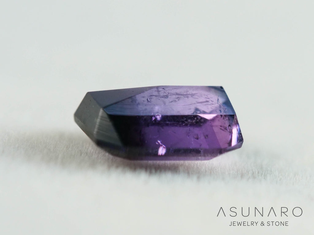 パープルバイカラートルマリン　エメラルドカット　アフガニスタン産　0.53ct【251121-3022】