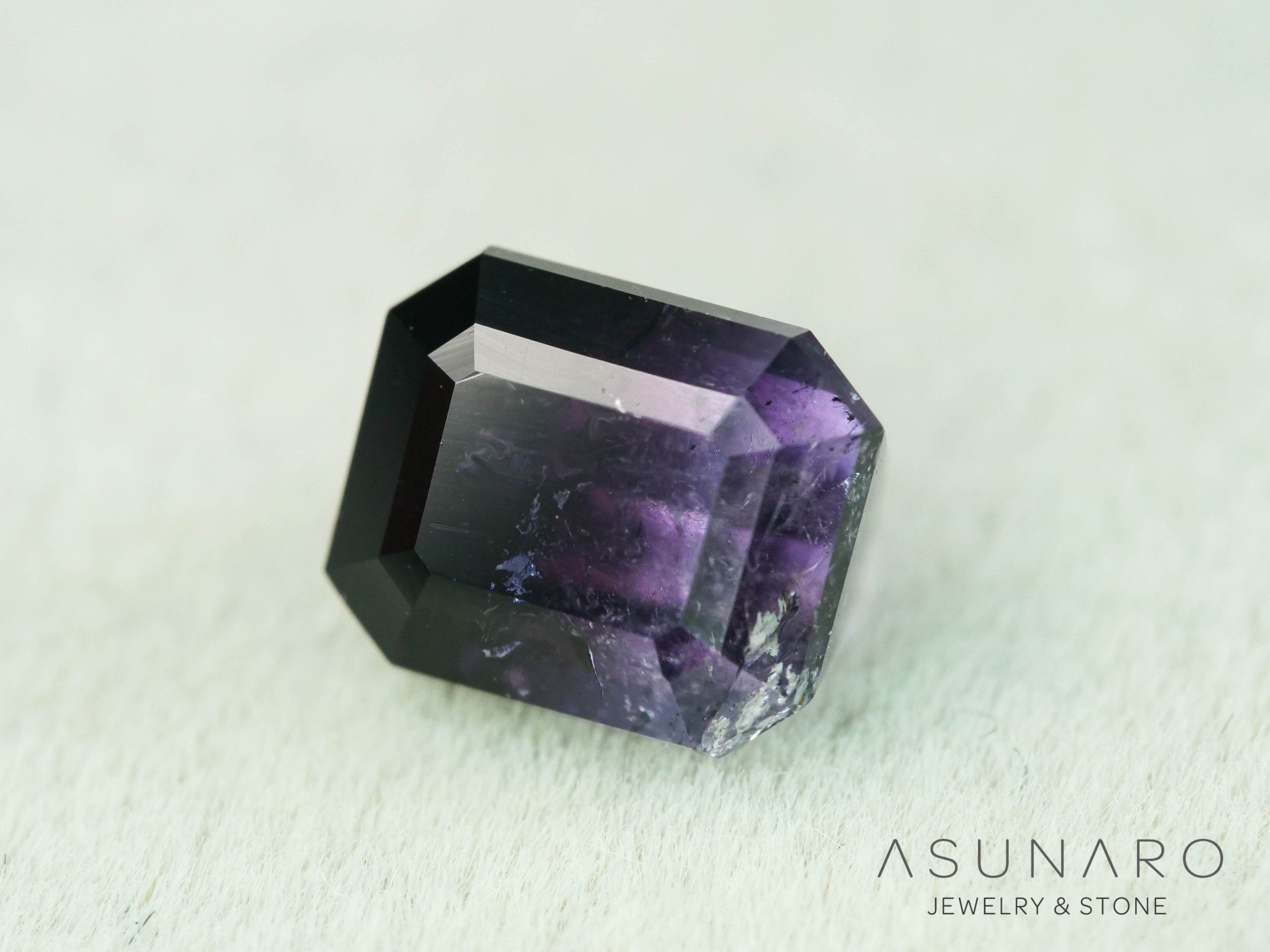パープルバイカラートルマリン　エメラルドカット　アフガニスタン産　1.00ct【251121-3021】