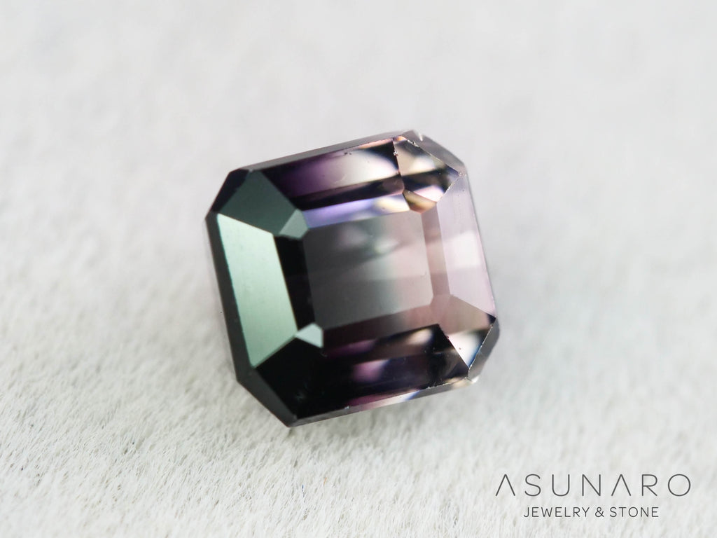 パープルバイカラートルマリン　エメラルドカット　アフガニスタン産　0.76ct【251121-3017】
