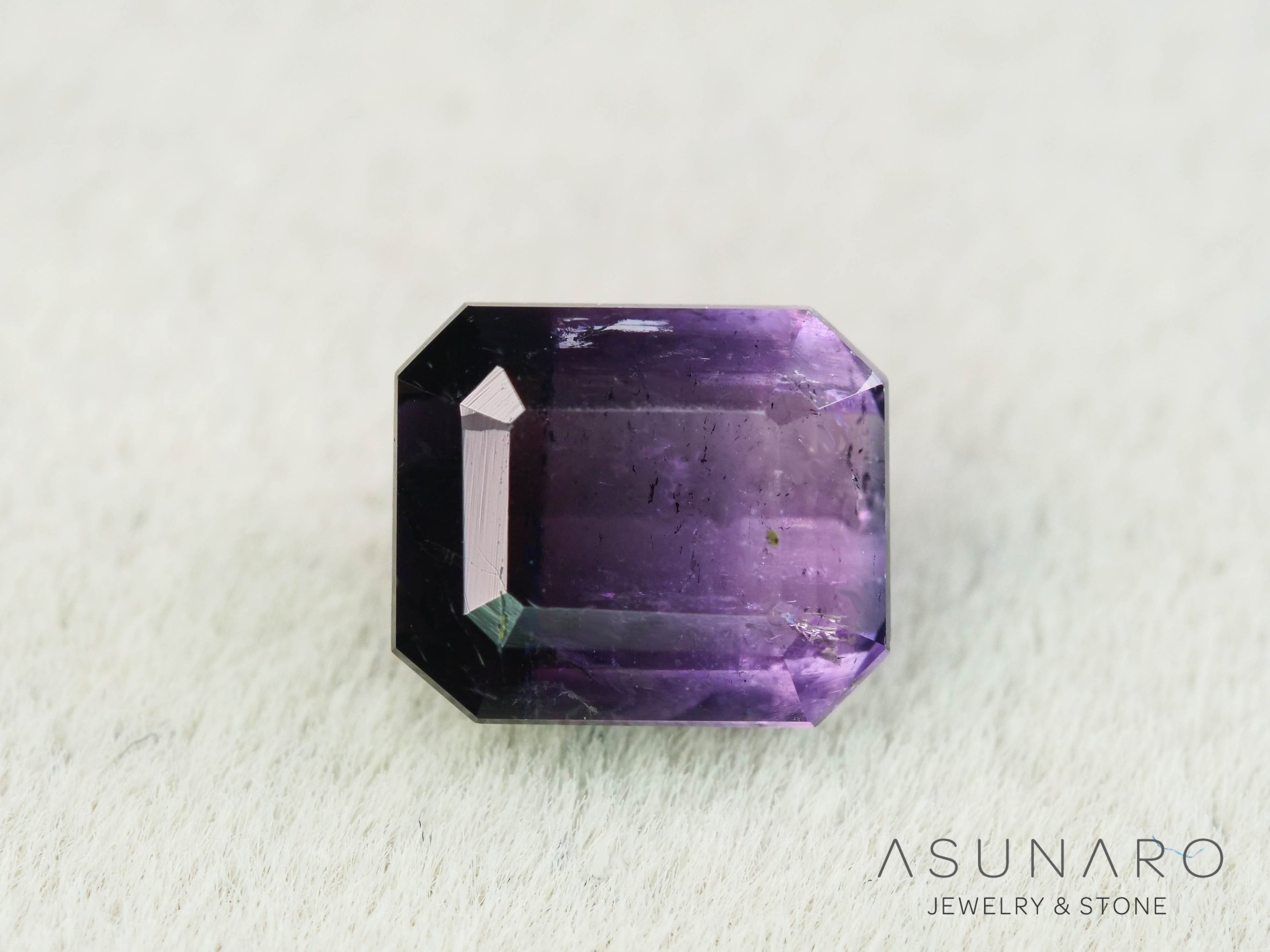 パープルバイカラートルマリン　エメラルドカット　アフガニスタン産　0.58ct【251121-3014】